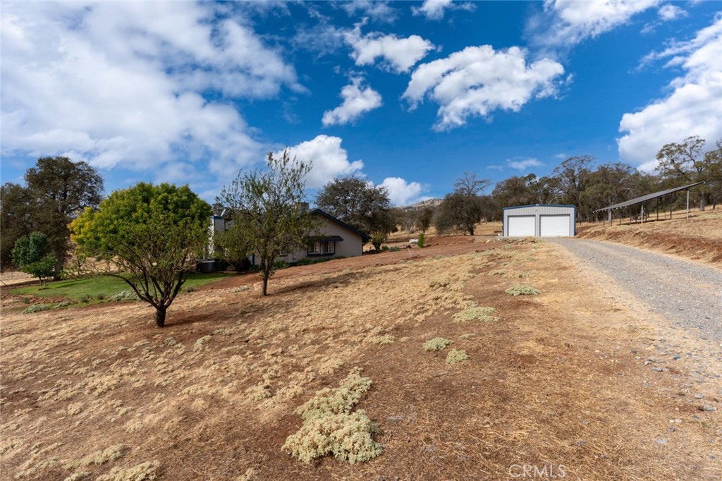 5030 Creek Front Rd, Catheys Valley, CA 95306