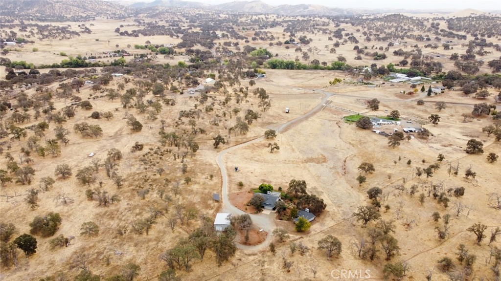 5030 Creek Front Rd, Catheys Valley, CA 95306