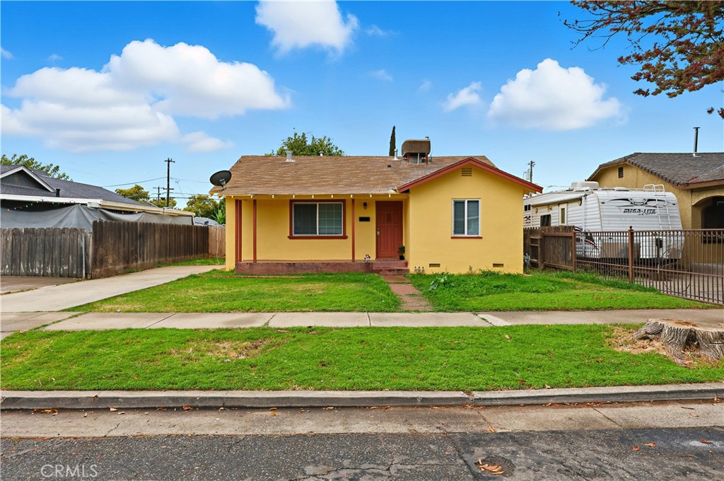 720 W 9th, Merced, CA 95341
