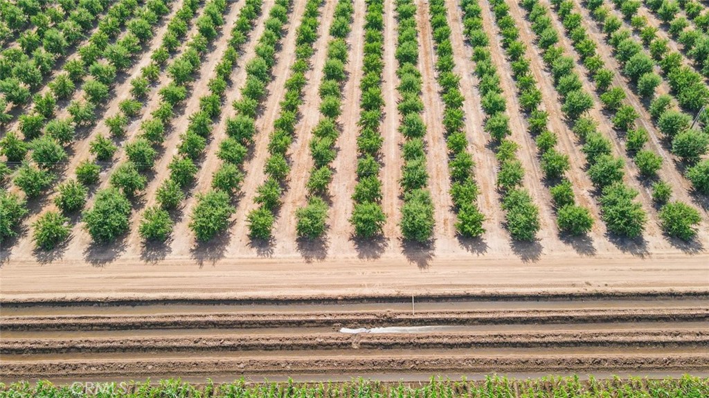 10391 Gillette Rd, Le Grand, CA 95333