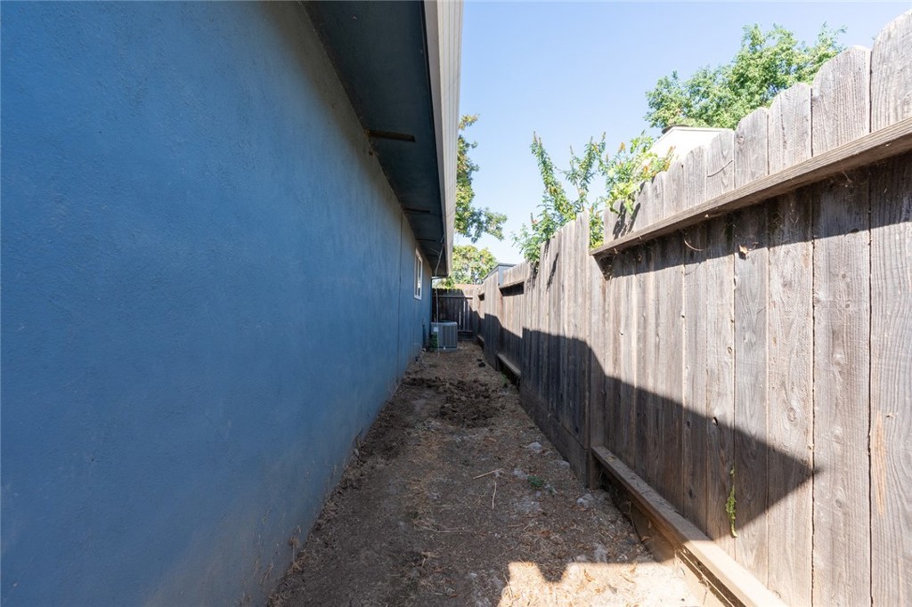 2602 10th Ave, Merced, CA 95340