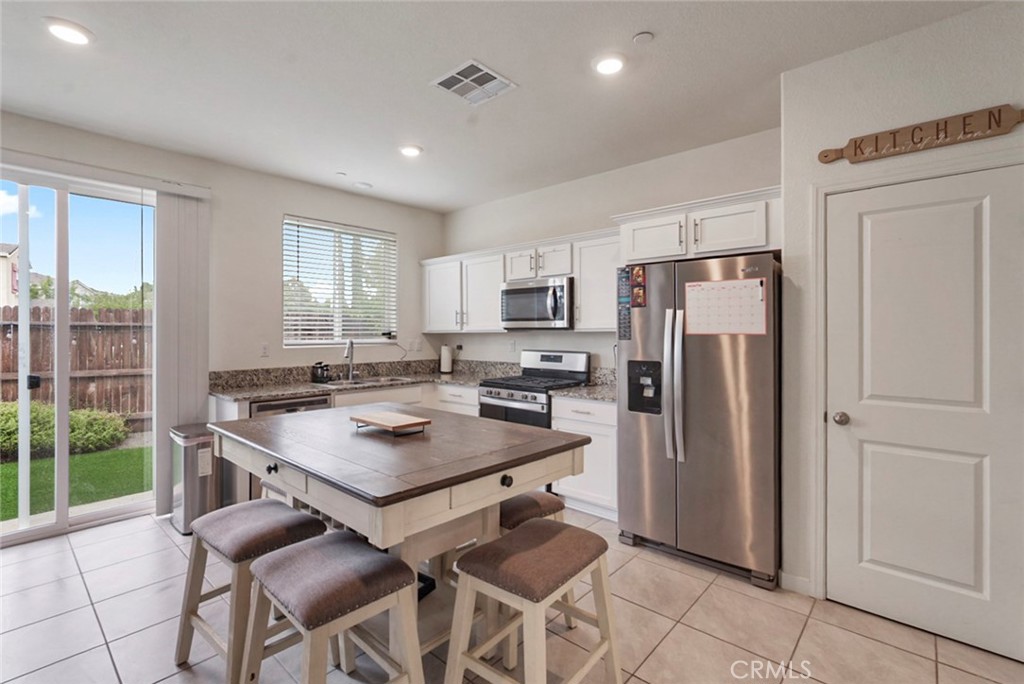 377 377 Shafer, Merced, CA 95348