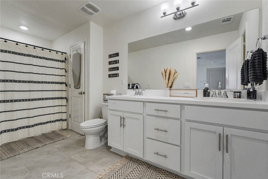 377 377 Shafer, Merced, CA 95348