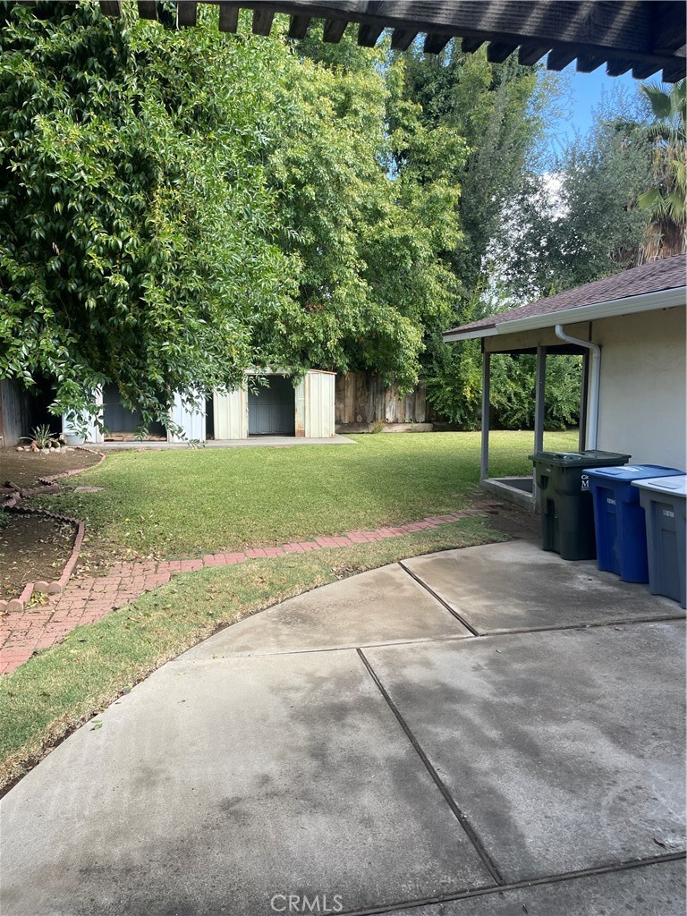2215 W, Merced, CA 95340