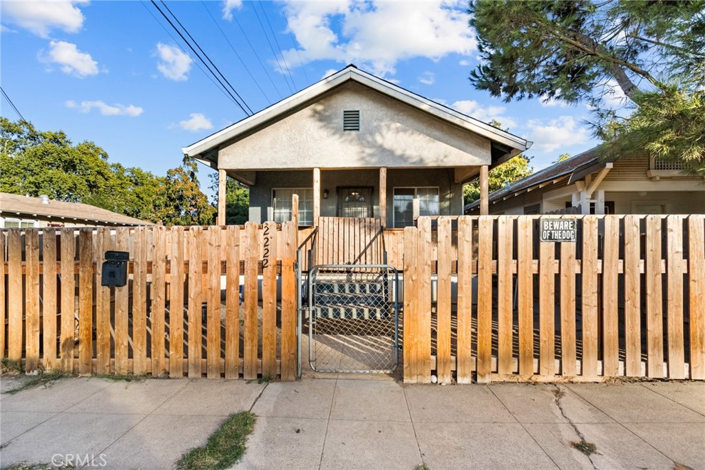2222 P St, Merced, CA 95340