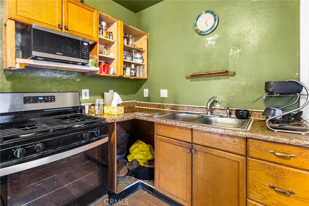 2222 P St, Merced, CA 95340