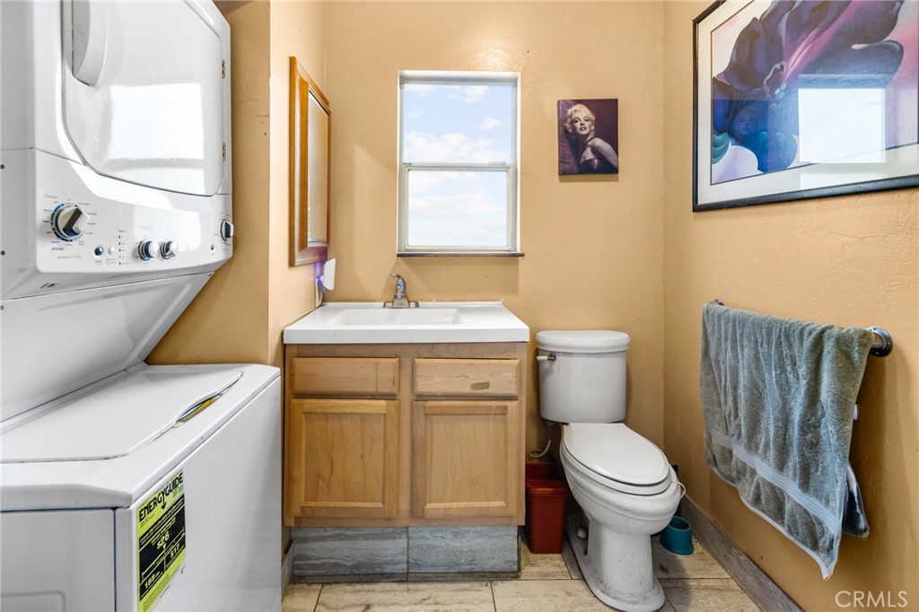 2222 P St, Merced, CA 95340