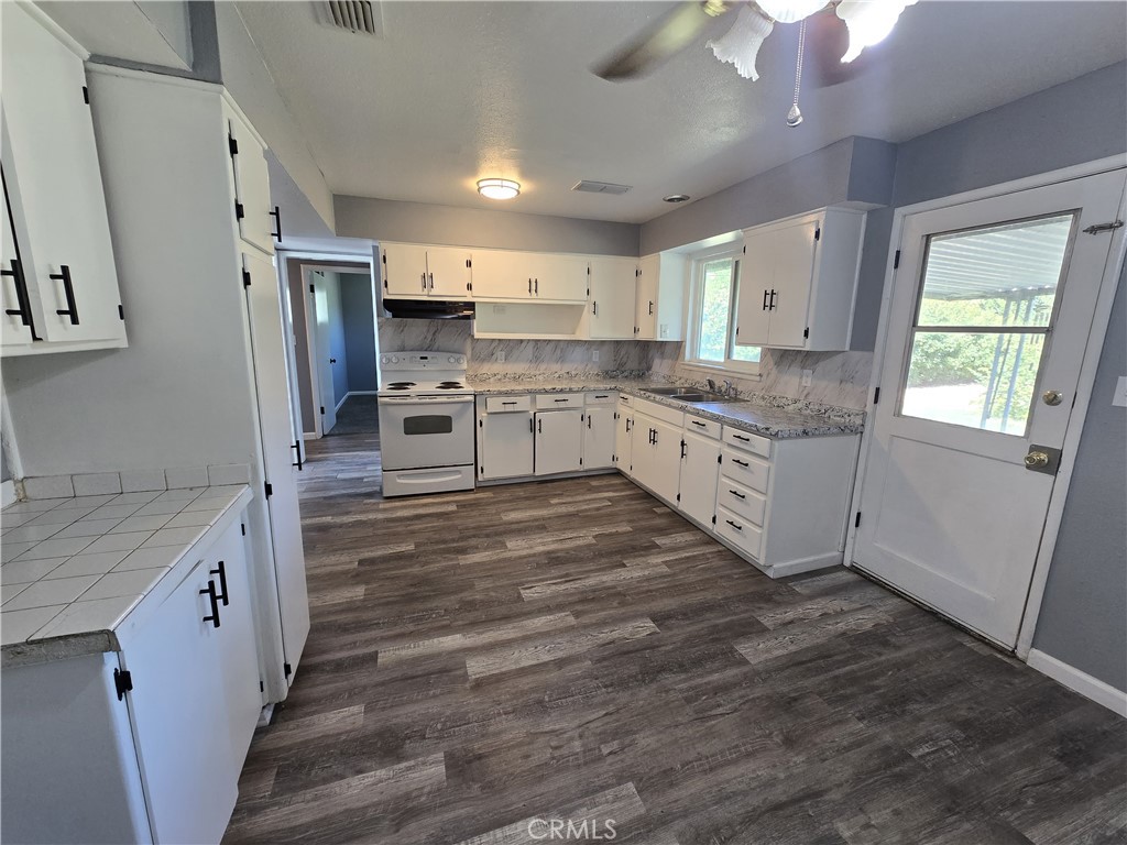 2516 Ballantyne Dr, Merced, CA 95341