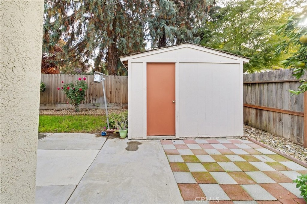 1986 Woodhaven, Merced, CA 95340