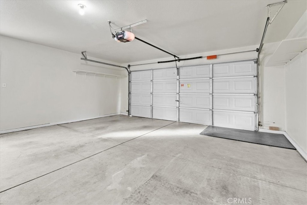 1986 Woodhaven, Merced, CA 95340