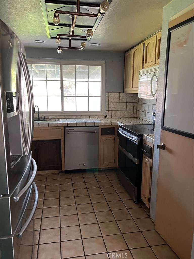 3141 Forest Grove, Atwater, CA 95301