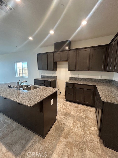 176 Squaw Valley Dr, Merced, CA 95341