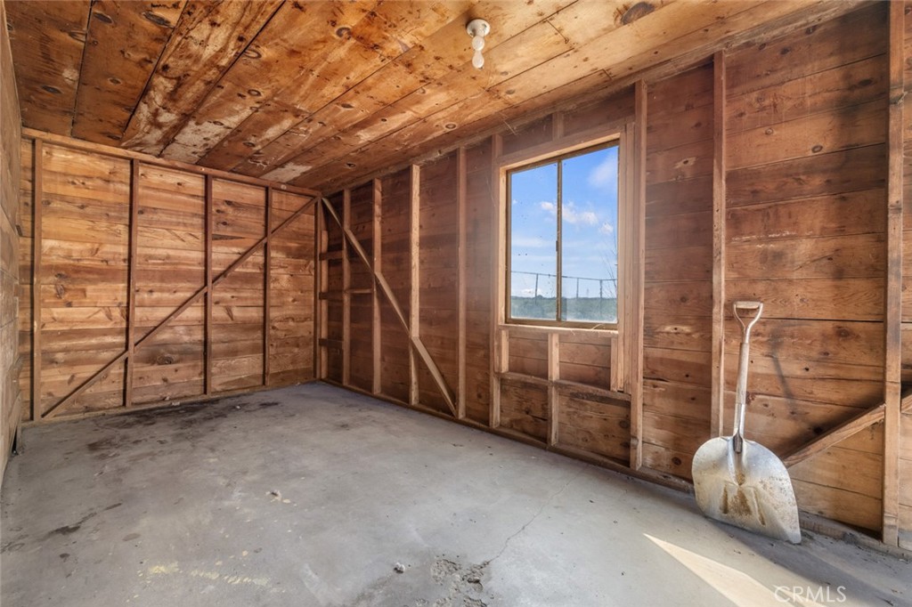 19247 Third, Stevinson, CA 95374