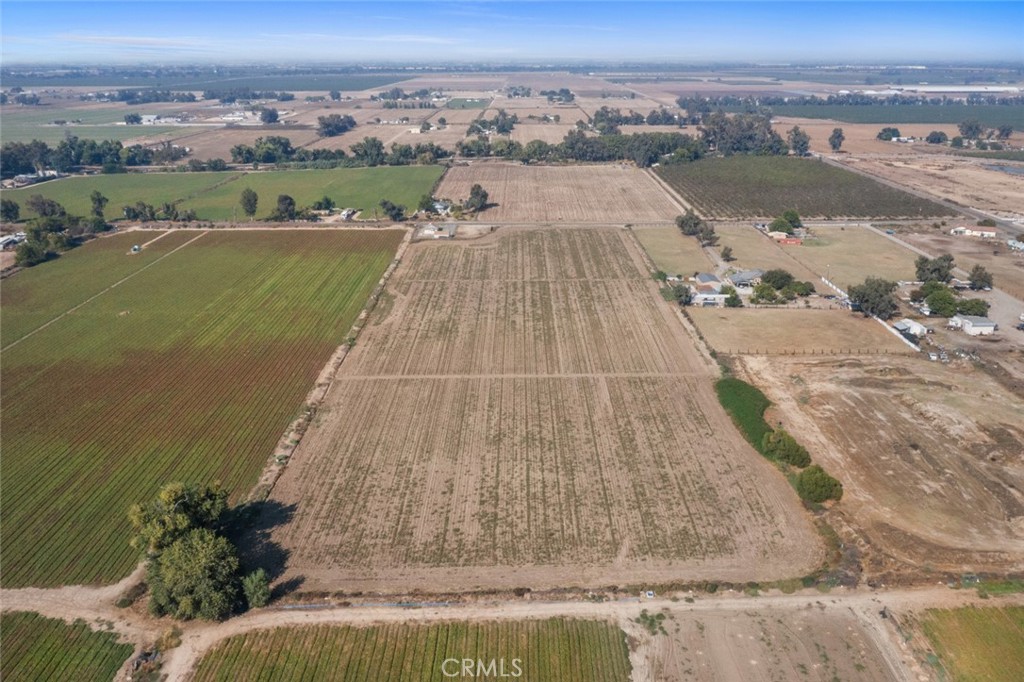 19247 Third, Stevinson, CA 95374