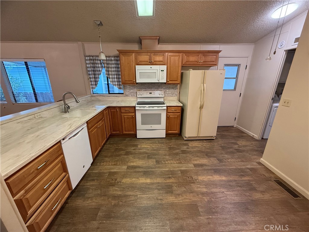 19960 American Ave #35, Hilmar, CA 95324