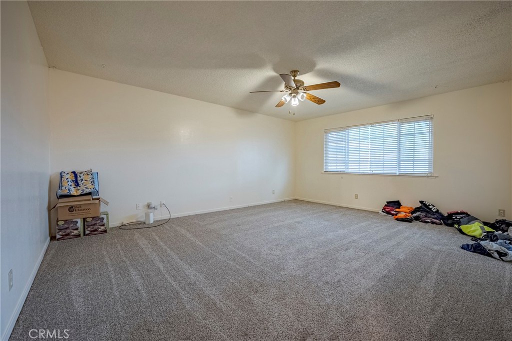 688 Elise Ct, Merced, CA 95340