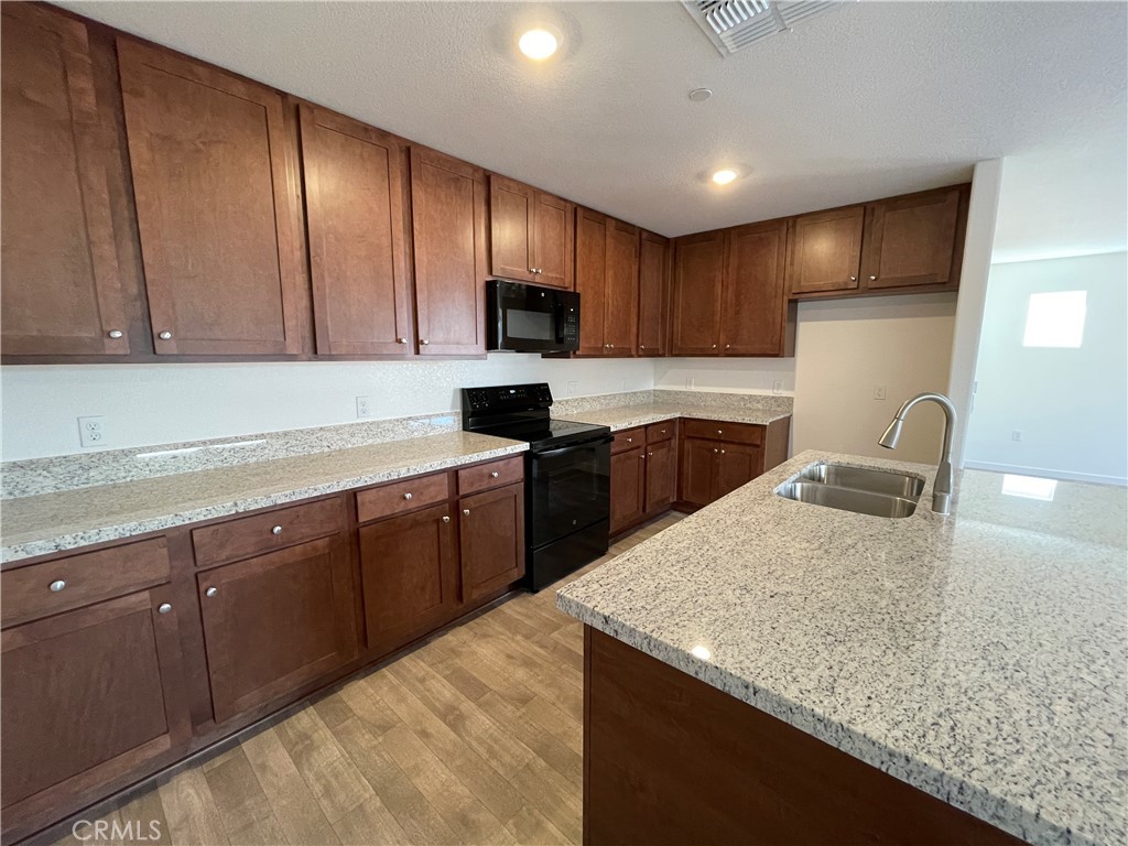 773 Stone Ridge West Ave, Merced, CA 95341