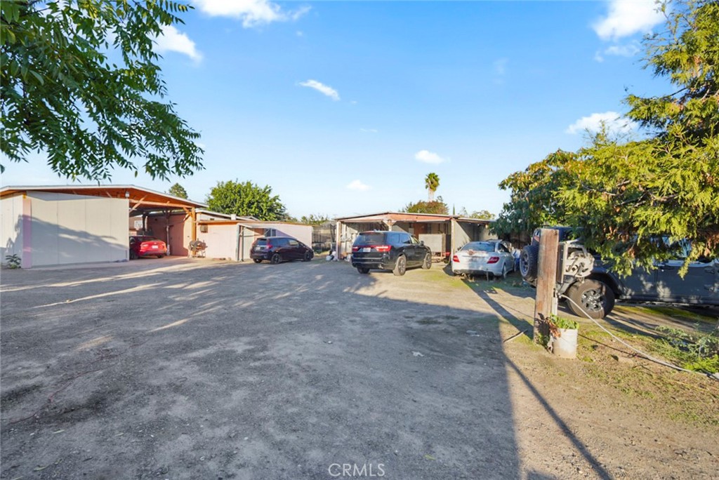 7685 Walnut Ave, Winton, CA 95388