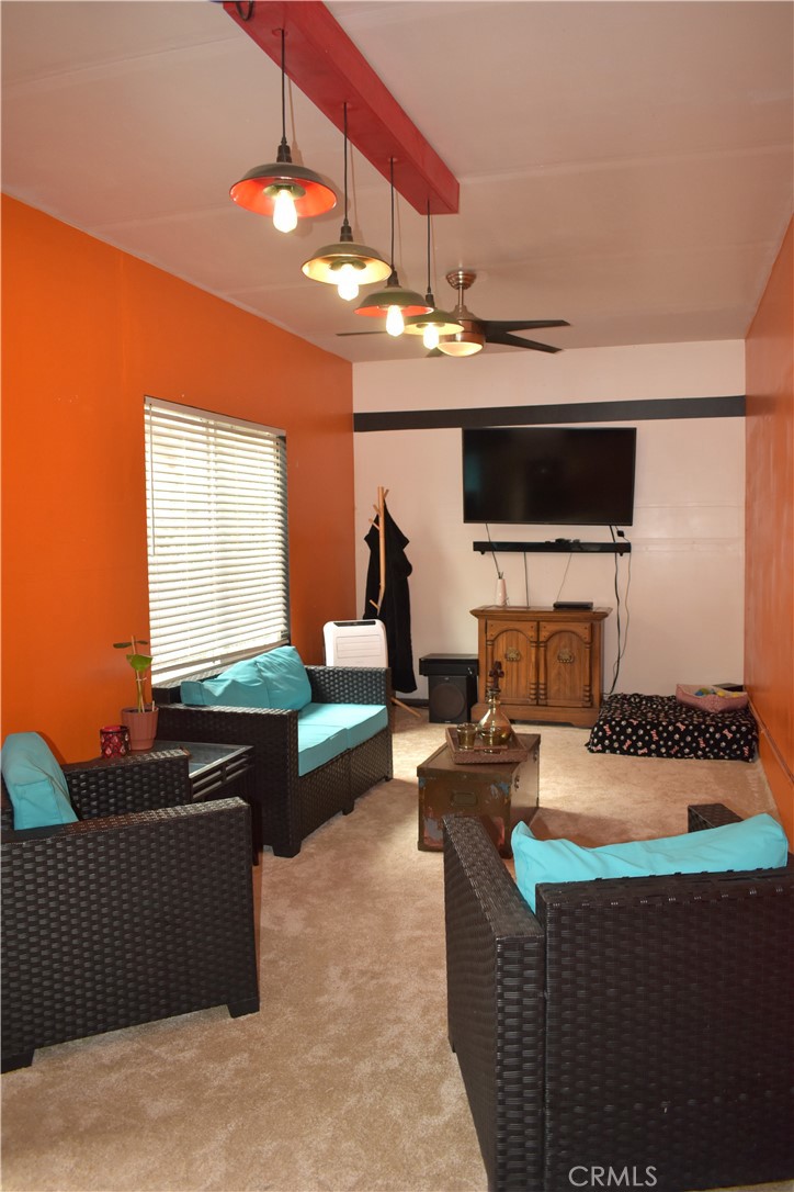 1405 Jantzen Ave, Atwater, CA 95301