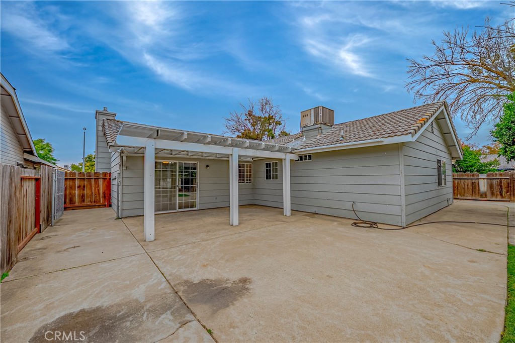 3482 Arch Rock Rd, Merced, CA 95340