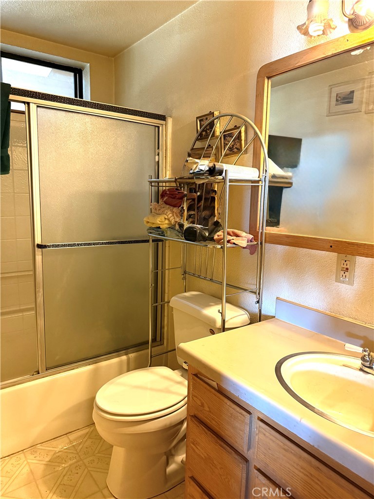 38088 Serpa Canyon Rd, Coarsegold, CA 93614