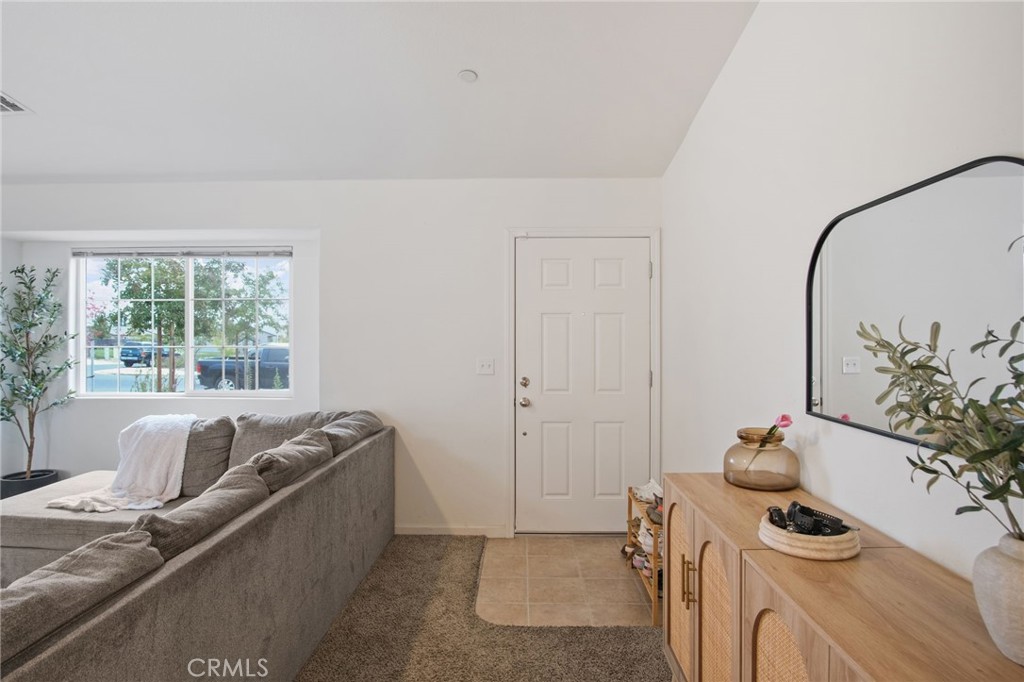 7418 W Meadowlark Ct, Winton, CA 95388