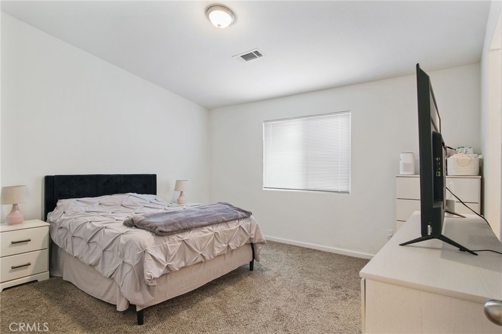 7418 W Meadowlark Ct, Winton, CA 95388