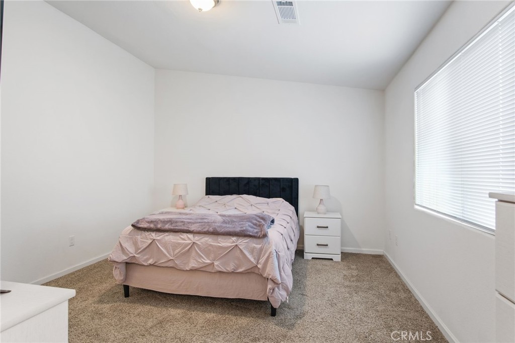 7418 W Meadowlark Ct, Winton, CA 95388