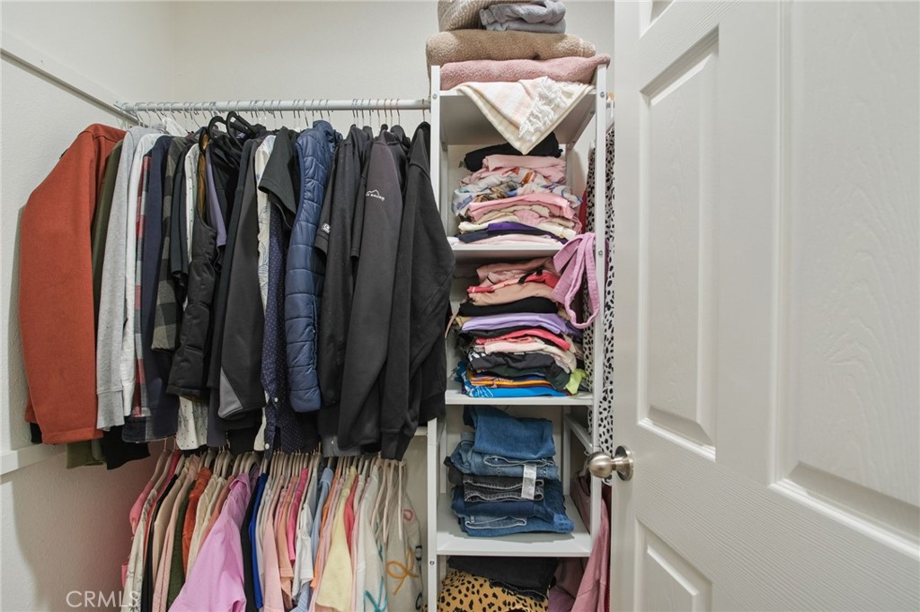 7418 W Meadowlark Ct, Winton, CA 95388