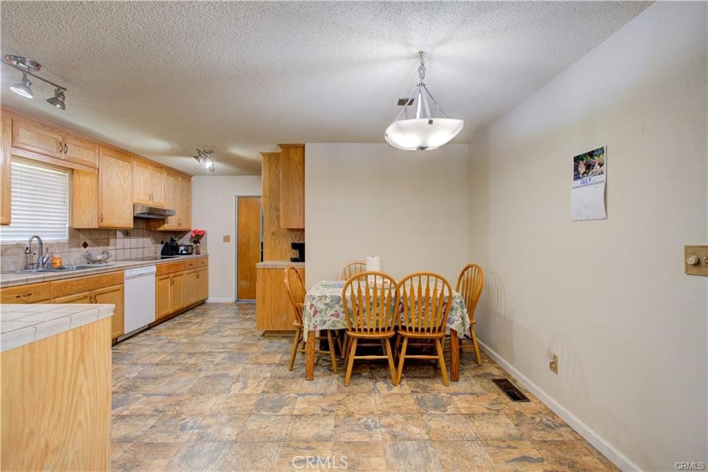 2982 Sequoia, Merced, CA 95340