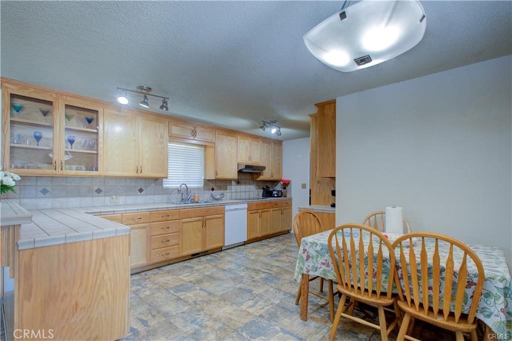 2982 Sequoia, Merced, CA 95340