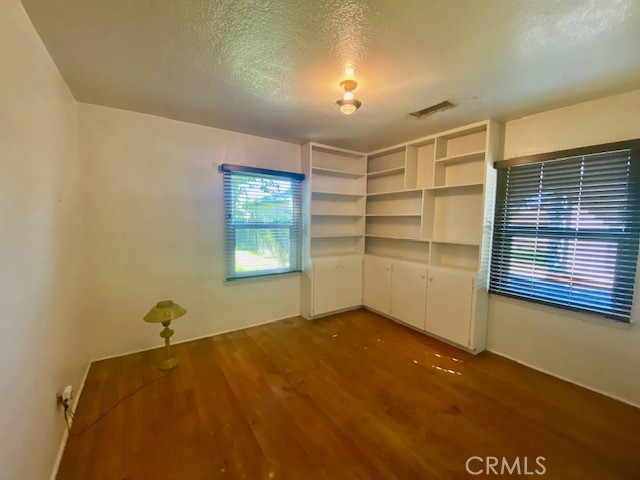 8 W 25th St, Merced, CA 95340