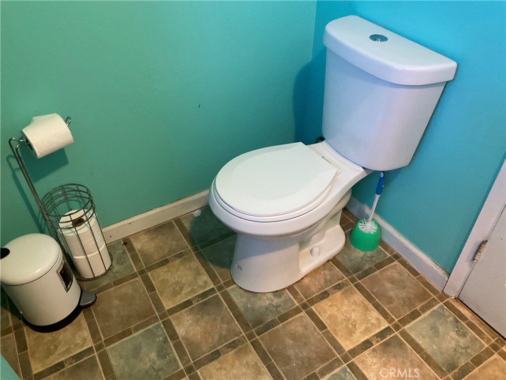 915 R St, Merced, CA 95341