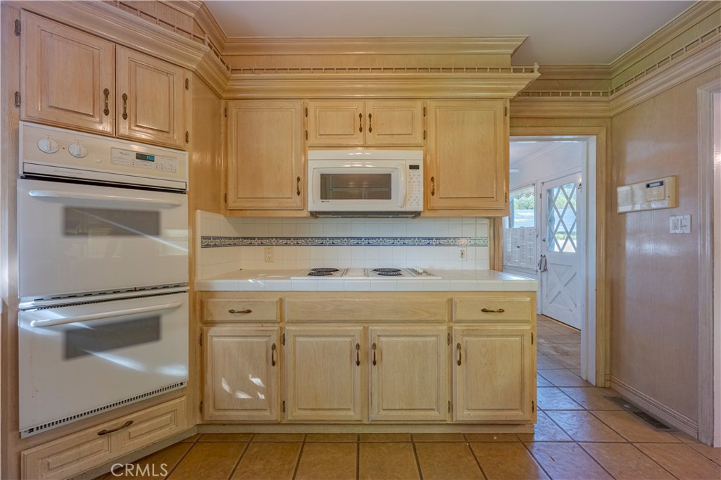 1785 E North Bear Creek, Merced, CA 95340