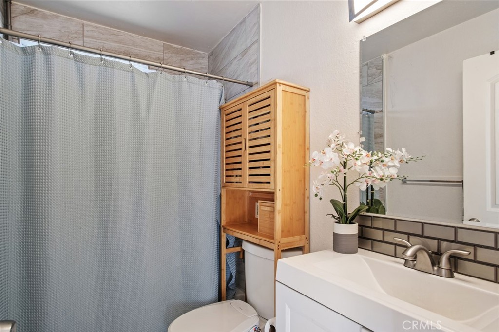 1220 Fig Ave, Merced, CA 95341