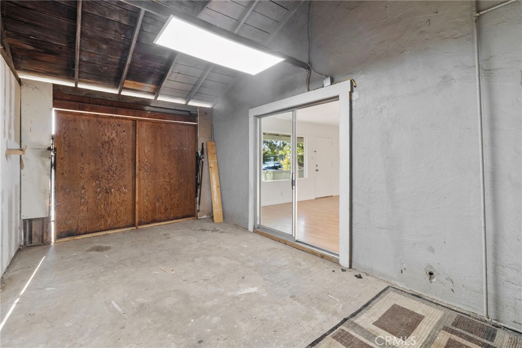 817 T St, Merced, CA 95341