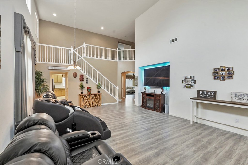 16402 Sheffield, Delhi, CA 95315