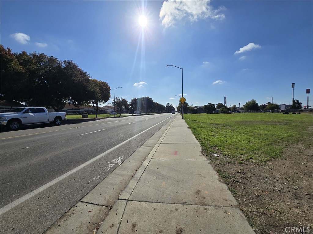 125 N Parsons, Merced, CA 95341