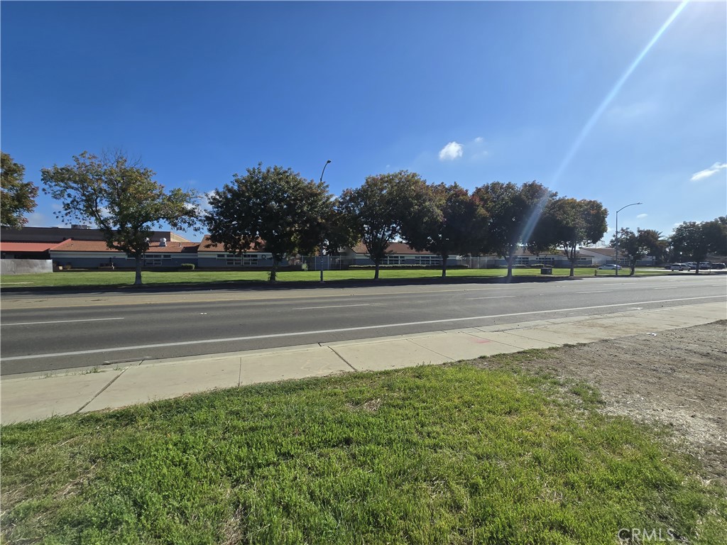 125 N Parsons, Merced, CA 95341