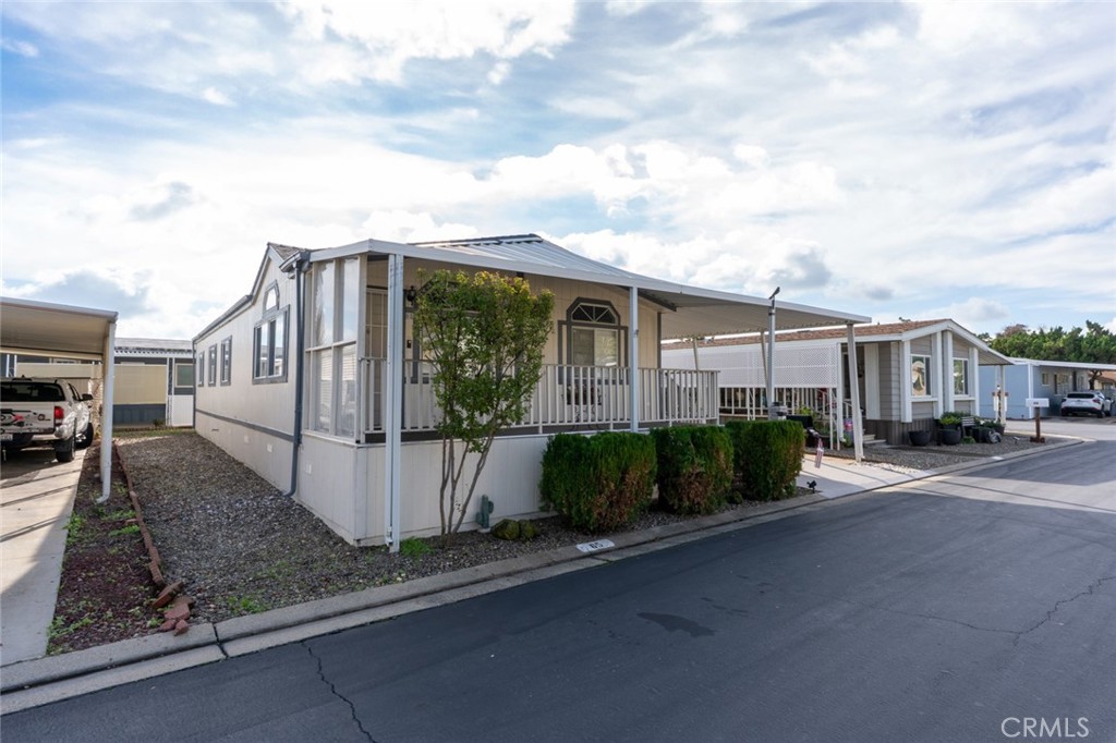 2240 Golden Oak Ln #65, Merced, CA 95341