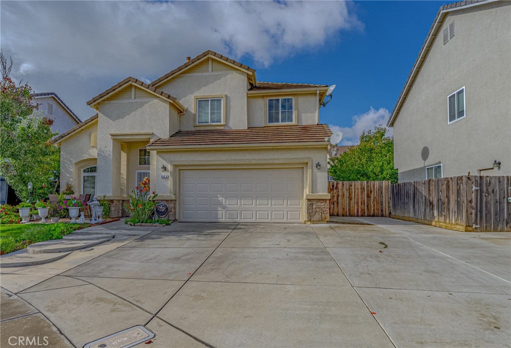483 Azalea Ct, Merced, CA 95341