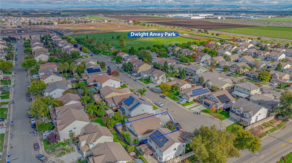 483 Azalea Ct, Merced, CA 95341