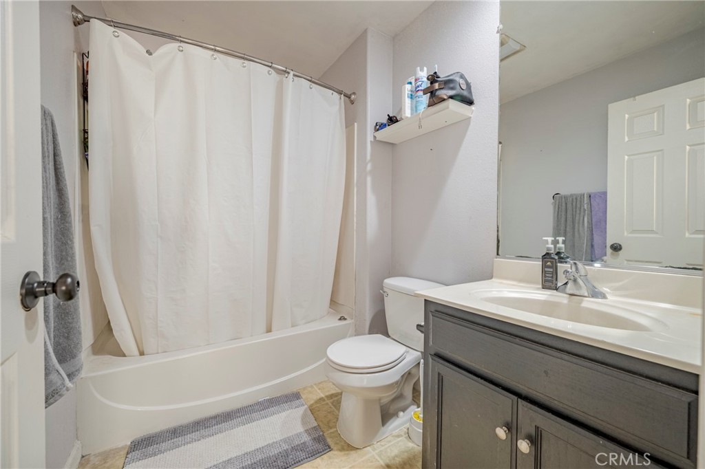 483 Azalea Ct, Merced, CA 95341