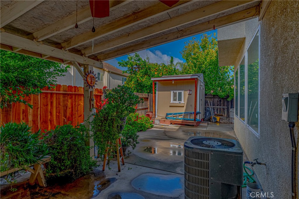 483 Azalea Ct, Merced, CA 95341