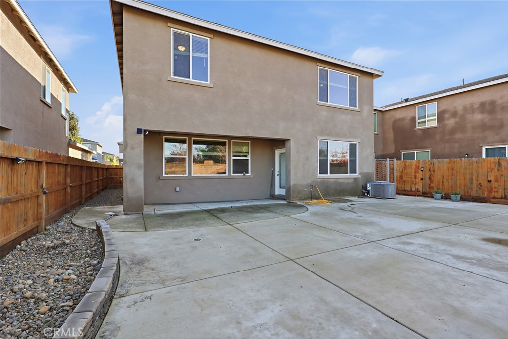2367 Explorador, Merced, CA 95340