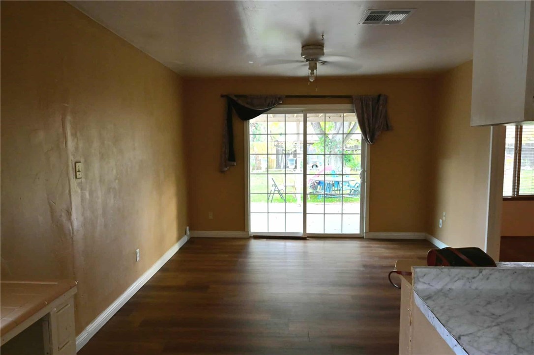 280 E Olive, Merced, CA 95340