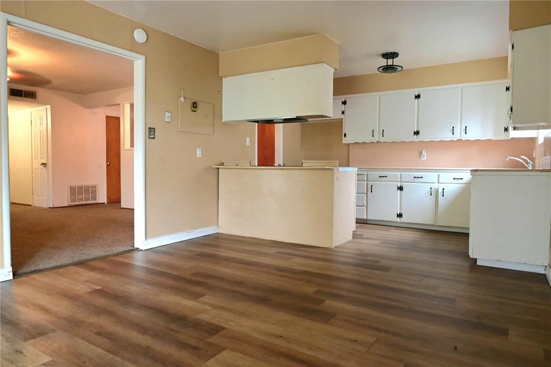 280 E Olive, Merced, CA 95340