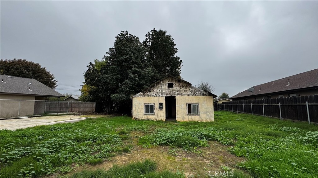 3979 Ida, Merced, CA 95340