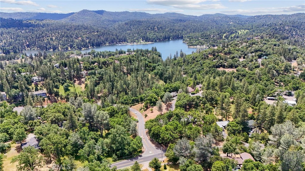 20524 Echo Ct, Groveland, CA 95321