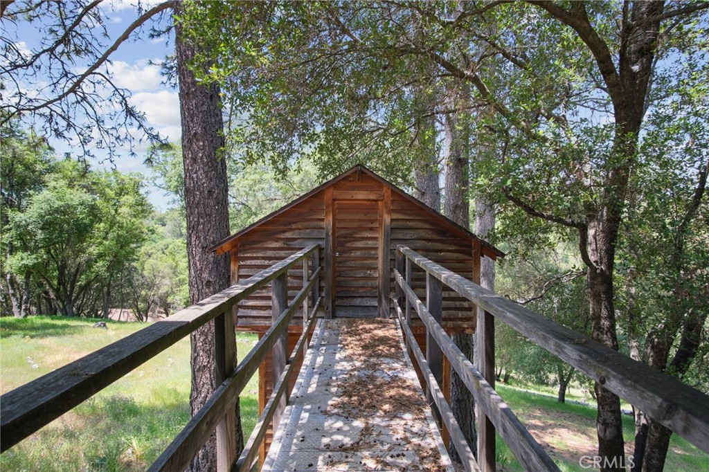 20524 Echo Ct, Groveland, CA 95321